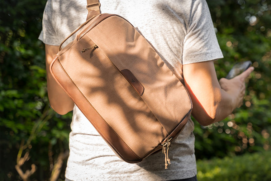 camera-sling-clever-supply
