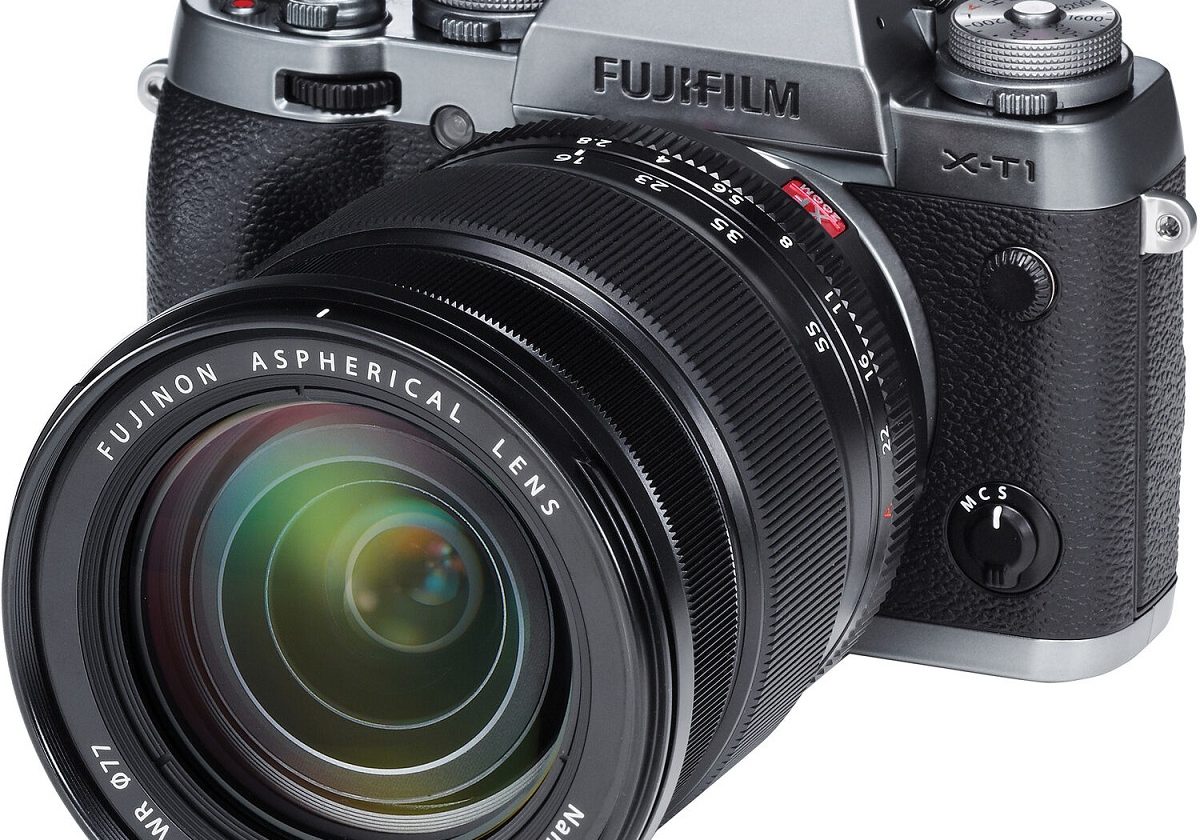 XF 16-55mm f/2.8 lens XF 16-55mm f/2.8 lens