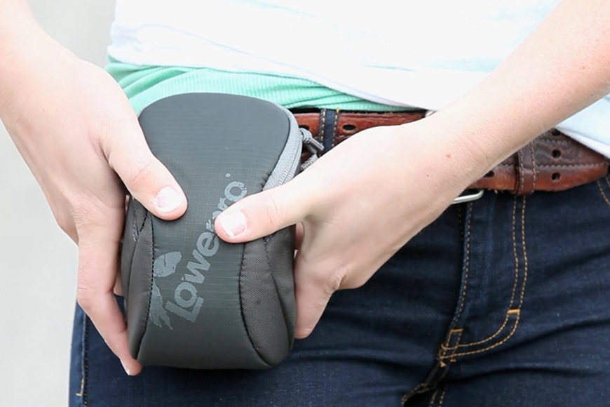 lowepro-pouch