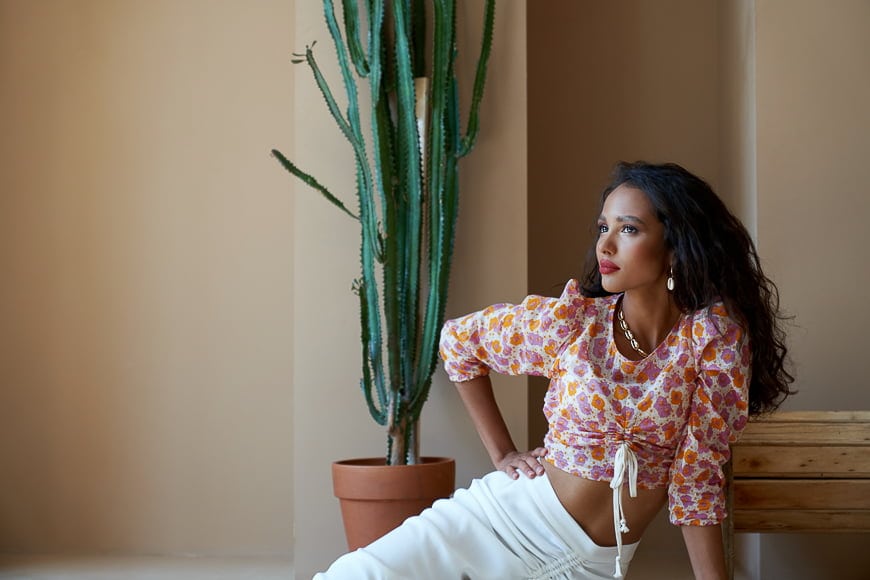 Fashion photography jobs give fashion photographers the opportunity to create fashion photos for brands.