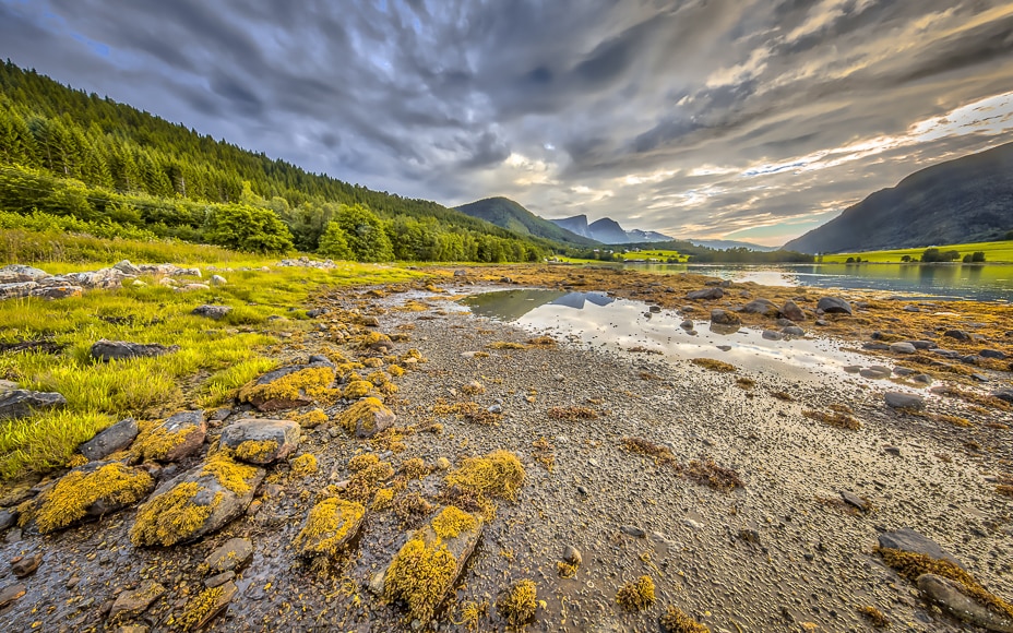 HDR photos require a tripod and plenty of practice.